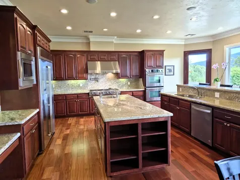 2054 Jaynes Drive Grants Pass OR 97527