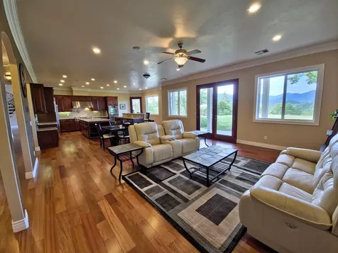 2054 Jaynes Drive Grants Pass OR 97527