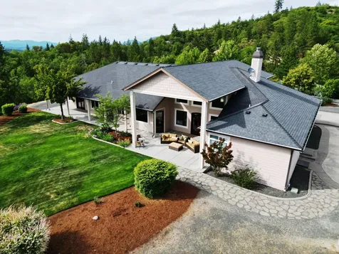 2054 Jaynes Drive Grants Pass OR 97527