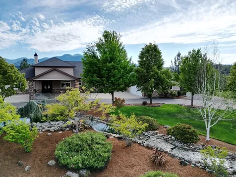 2054 Jaynes Drive Grants Pass OR 97527