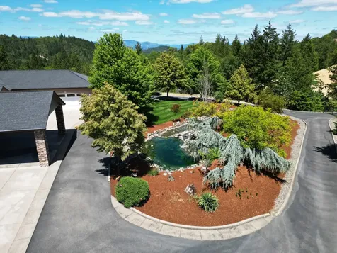 2054 Jaynes Drive Grants Pass OR 97527