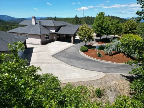 2054 Jaynes Drive Grants Pass OR 97527