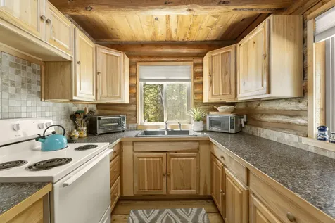 17037 Whittier Drive Bend OR 97707