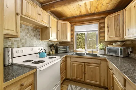 17037 Whittier Drive Bend OR 97707