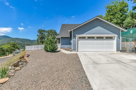 857 Jacoby Street Gold Hill OR 97525