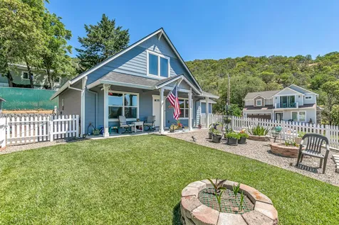 857 Jacoby Street Gold Hill OR 97525
