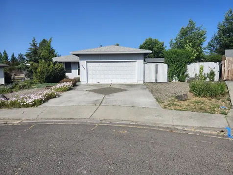 1588 Nordic Court Medford OR 97504