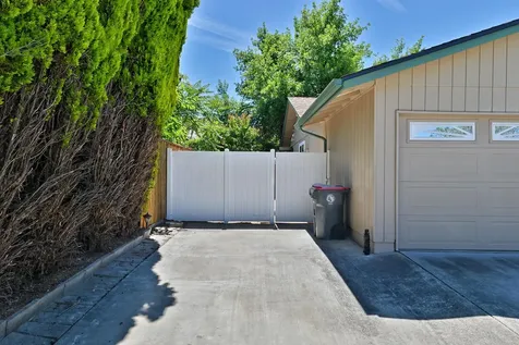 1020 Temple Drive Central Point OR 97502