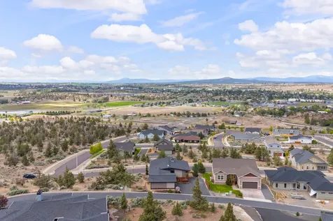 454 SE Manzanita Drive Madras OR 97741