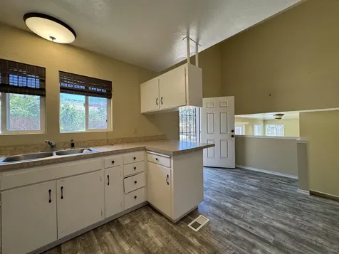 1043 Carlson Drive Klamath Falls OR 97603