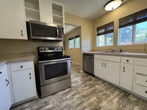 1043 Carlson Drive Klamath Falls OR 97603