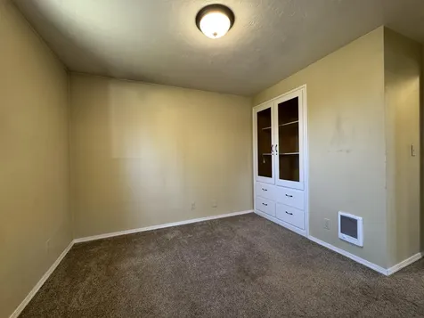 1043 Carlson Drive Klamath Falls OR 97603