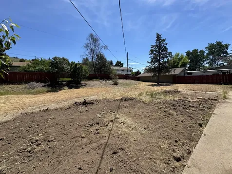 1043 Carlson Drive Klamath Falls OR 97603