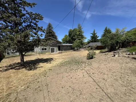 1043 Carlson Drive Klamath Falls OR 97603