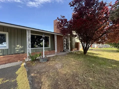 1043 Carlson Drive Klamath Falls OR 97603