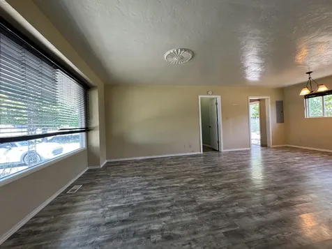1043 Carlson Drive Klamath Falls OR 97603