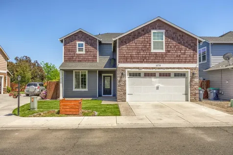 1078 Cathedral Way Central Point OR 97502