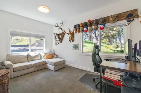 2426 Pine Grove Road Klamath Falls OR 97603