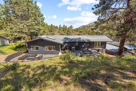 2426 Pine Grove Road Klamath Falls OR 97603
