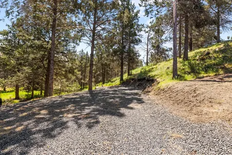 2426 Pine Grove Road Klamath Falls OR 97603