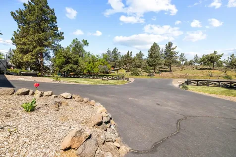 2426 Pine Grove Road Klamath Falls OR 97603