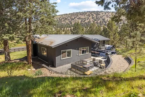 2426 Pine Grove Road Klamath Falls OR 97603