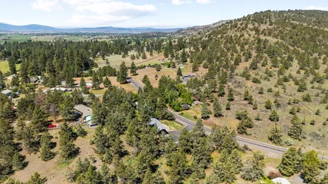 2426 Pine Grove Road Klamath Falls OR 97603