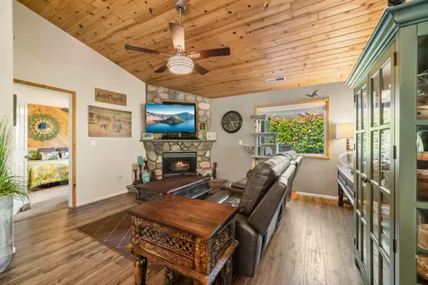 1224 N Modoc Avenue Medford OR 97504