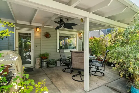 1224 N Modoc Avenue Medford OR 97504