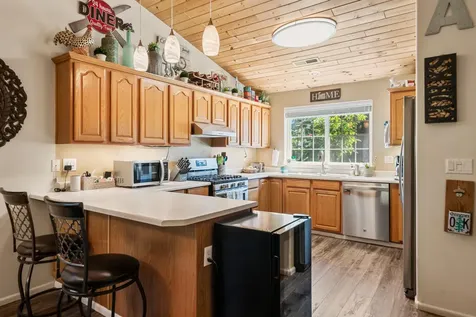 1224 N Modoc Avenue Medford OR 97504