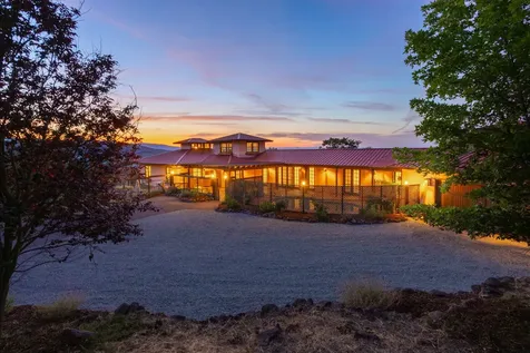 5297 Dark Hollow Road Medford OR 97501
