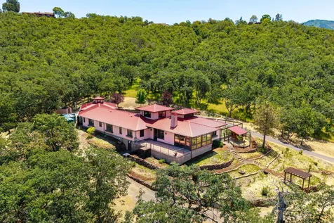 5297 Dark Hollow Road Medford OR 97501