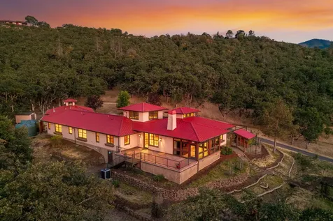 5297 Dark Hollow Road Medford OR 97501