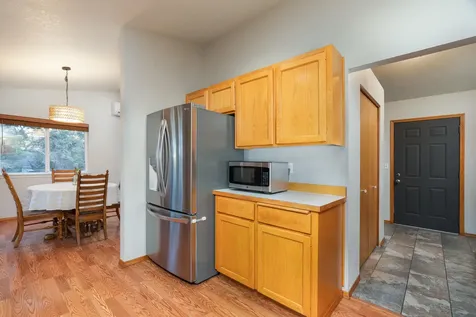 2944 NE Saber Drive Bend OR 97701