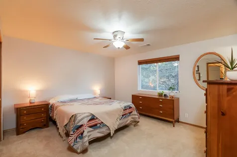 2944 NE Saber Drive Bend OR 97701