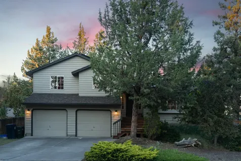2944 NE Saber Drive Bend OR 97701