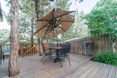 2944 NE Saber Drive Bend OR 97701