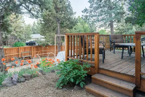 2944 NE Saber Drive Bend OR 97701