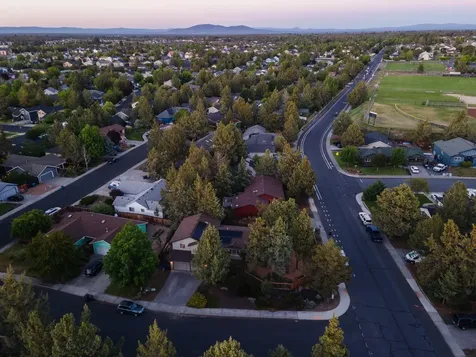 2944 NE Saber Drive Bend OR 97701