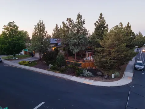 2944 NE Saber Drive Bend OR 97701