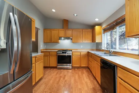 2944 NE Saber Drive Bend OR 97701