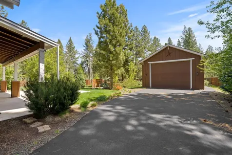 59768 Navajo Road Bend OR 97702