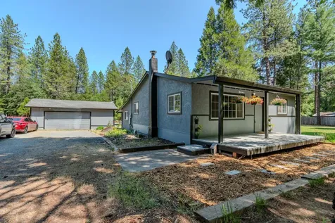 8852 W Evans Creek Road Rogue River OR 97537