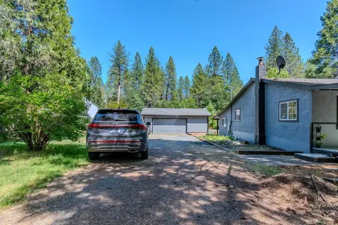 8852 W Evans Creek Road Rogue River OR 97537