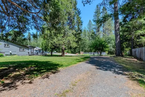 8852 W Evans Creek Road Rogue River OR 97537