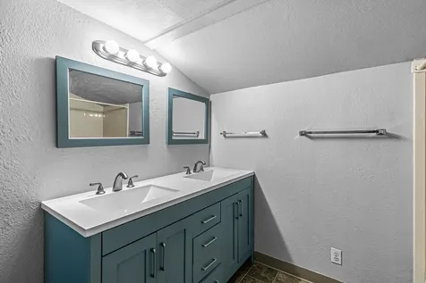 2615 Glory C Road Medford OR 97501