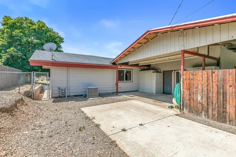 2615 Glory C Road Medford OR 97501