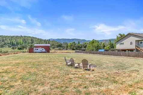 2615 Glory C Road Medford OR 97501