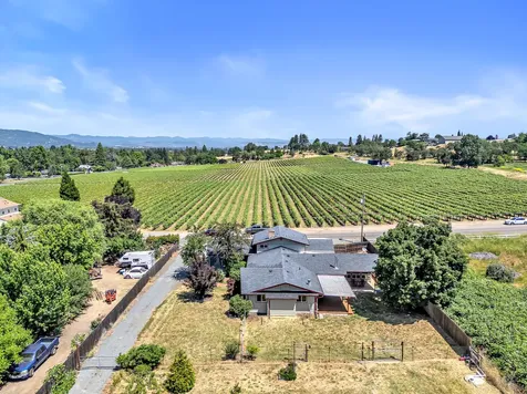 2615 Glory C Road Medford OR 97501