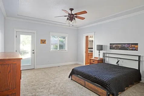 965 NE 10th Street Grants Pass OR 97526